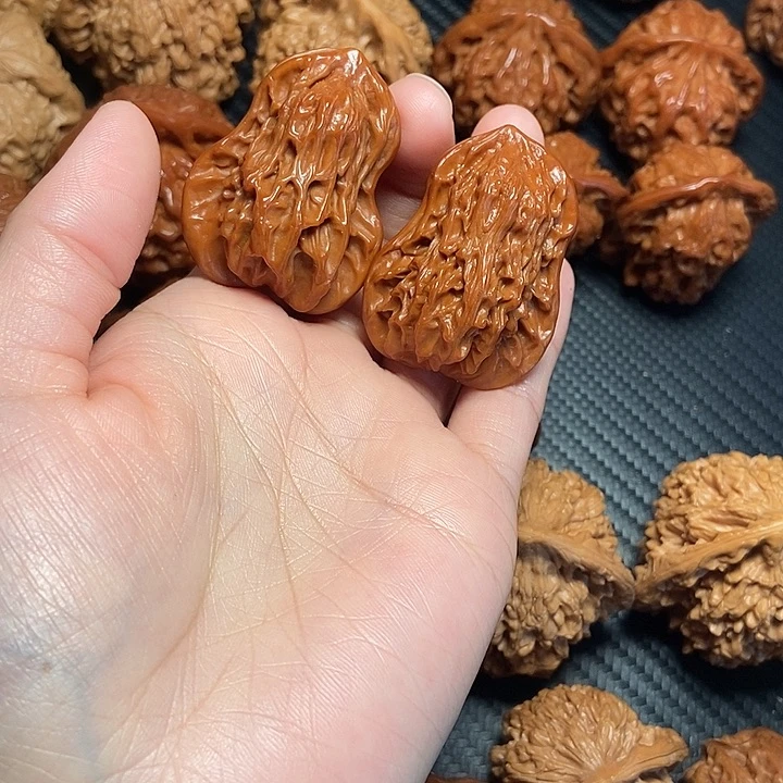 木质类小葫芦。