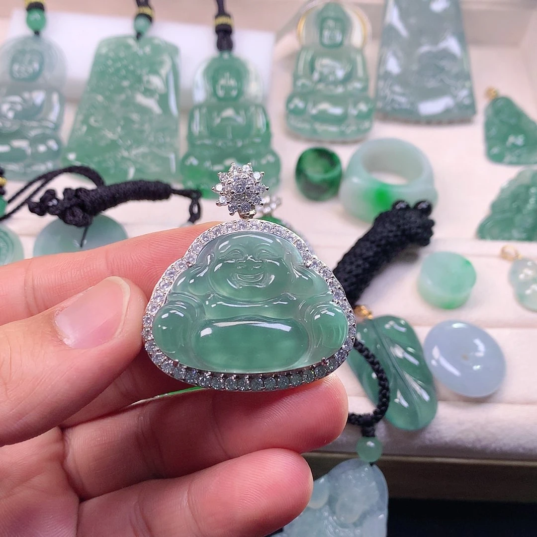 翡翠颈饰银S925镶嵌翡翠