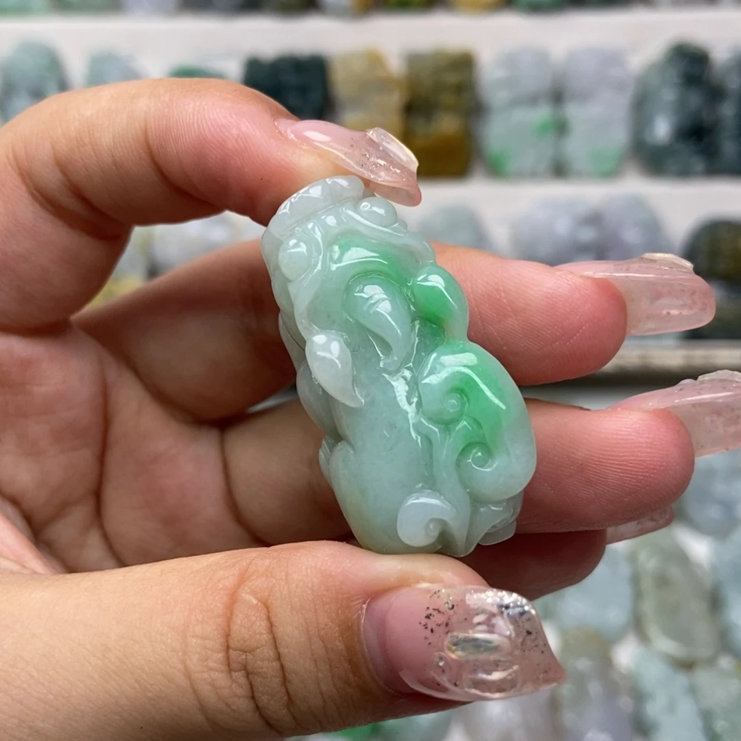 吊坠(赠链)未镶嵌翡翠