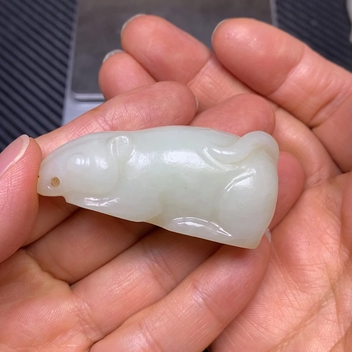 和田玉未镶嵌颈饰用*