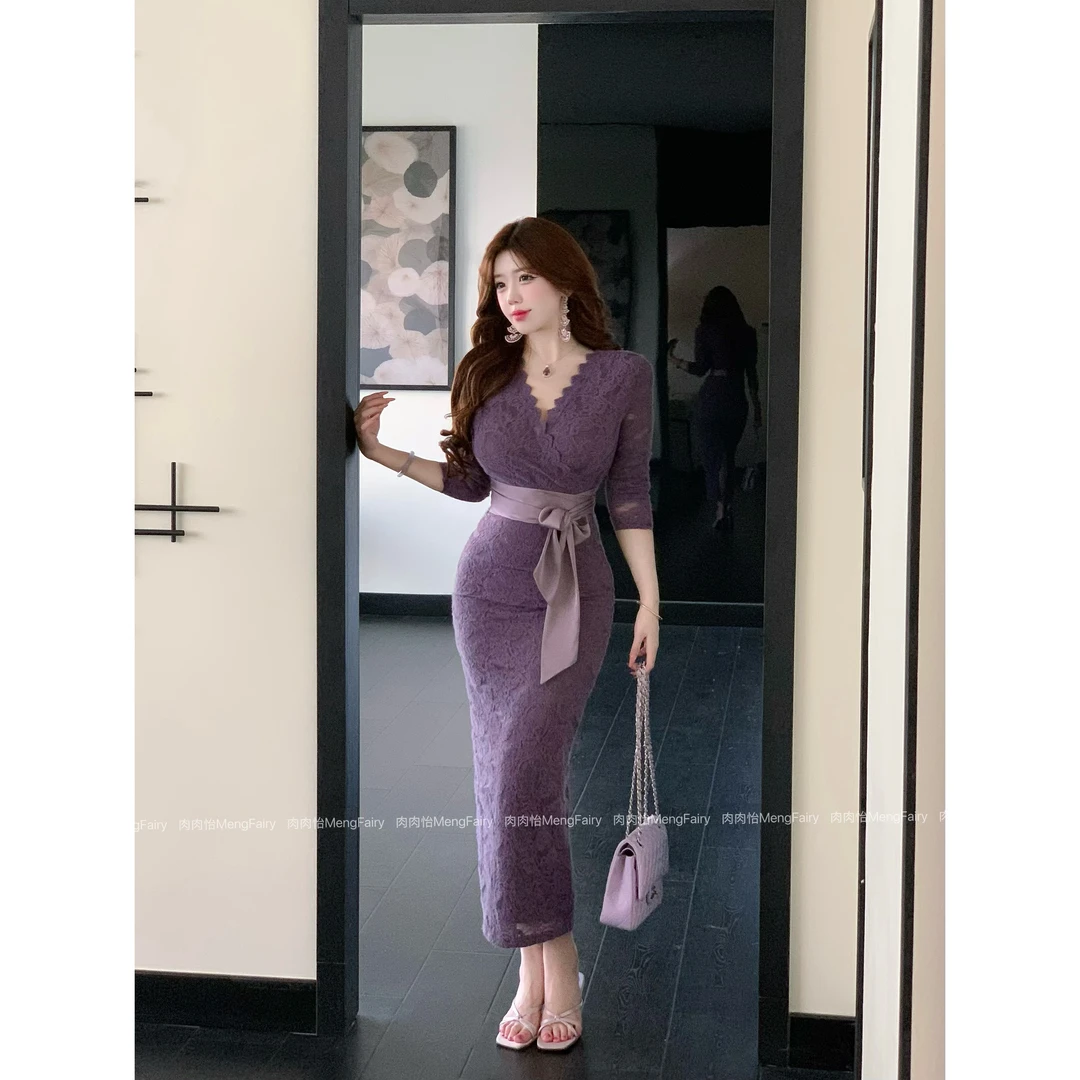 萌面侠肉肉怡 现货【妩媚蕾丝】轻熟紫色系带蕾丝修身连衣裙6608B