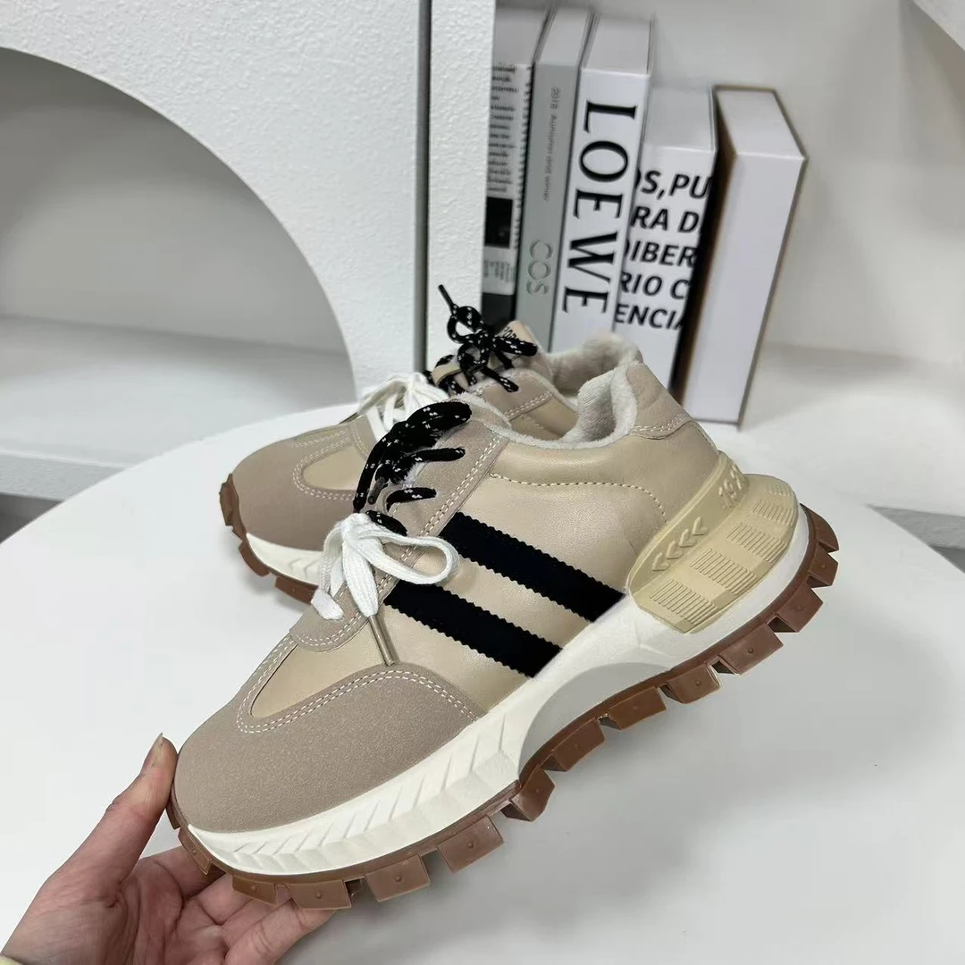 F666 米色 加绒复古阿甘鞋女2025新款厚底鞋防滑老爹鞋时尚运动鞋