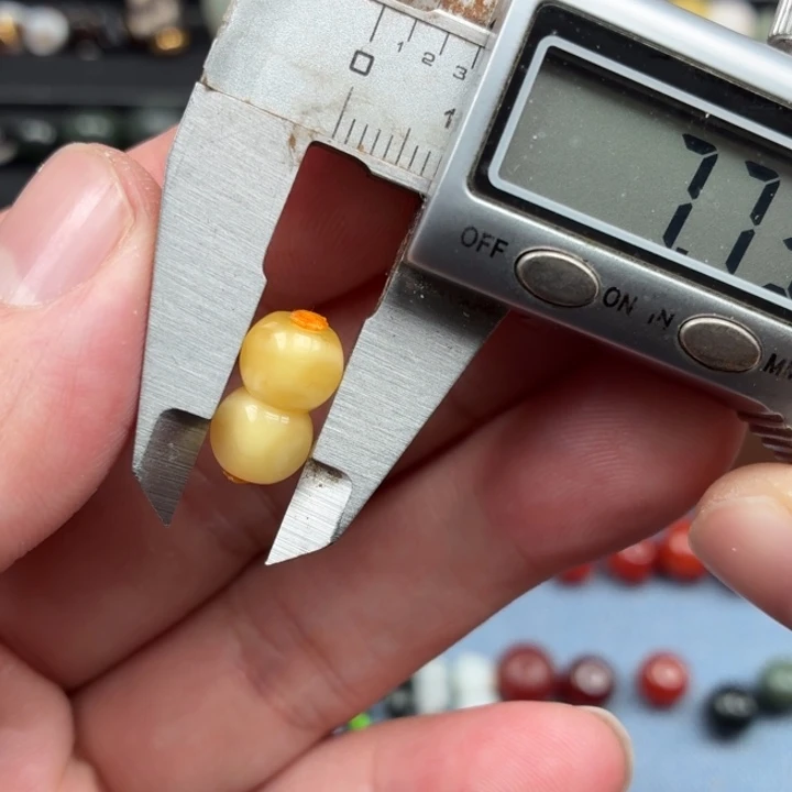 蜜蜡未镶嵌裸石我