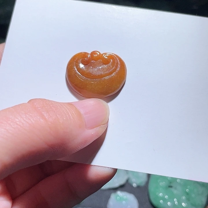 颈饰未镶嵌翡翠天