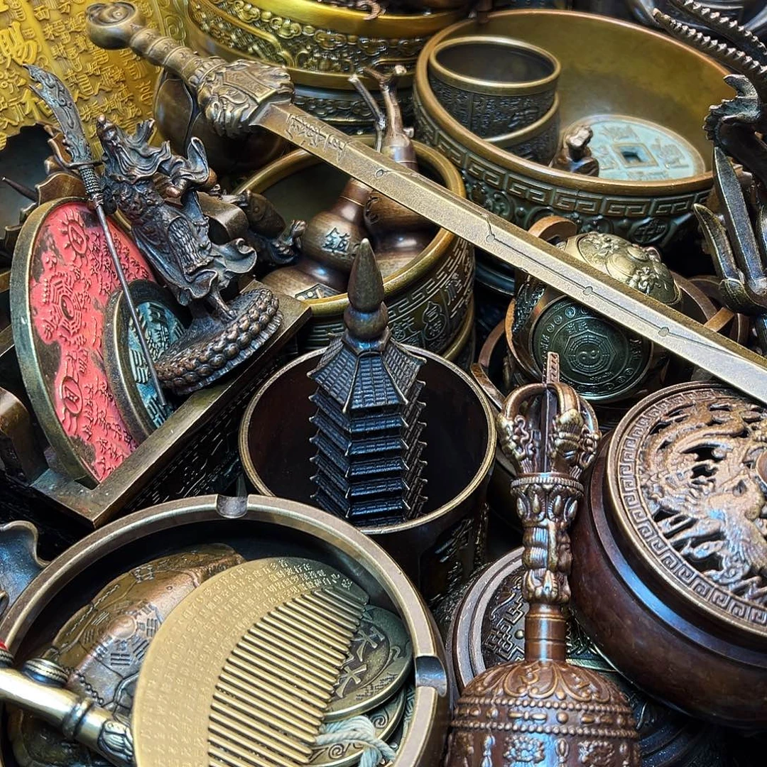 精美铜器工艺品等