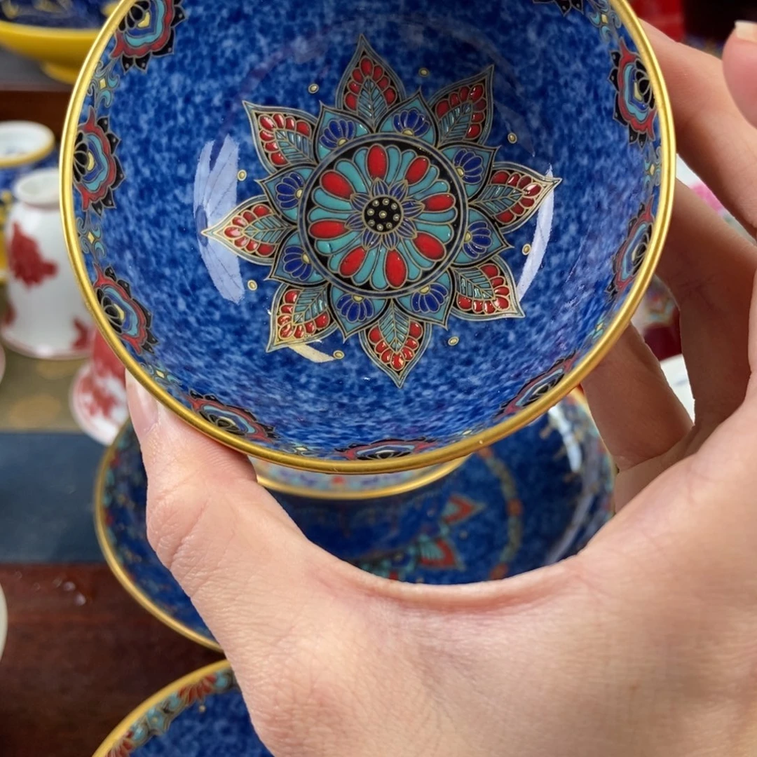 陶瓷艺术家的作品是一种