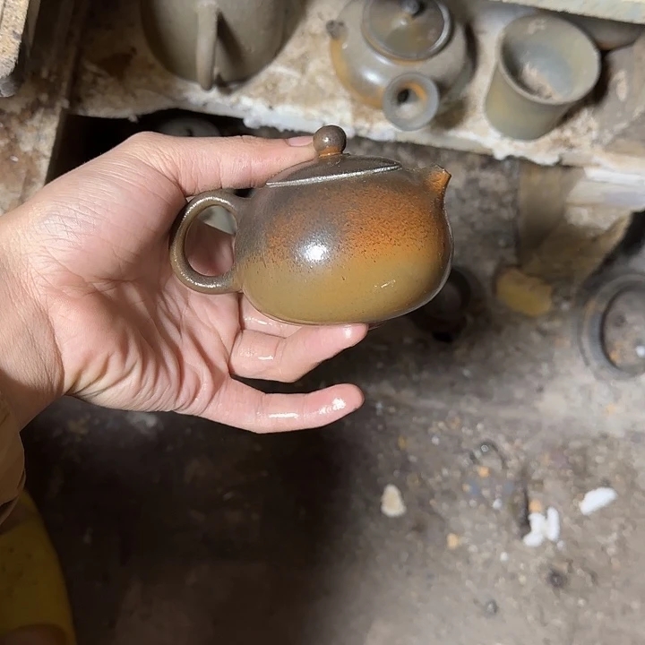 坭兴陶龙窑柴烧龙窑