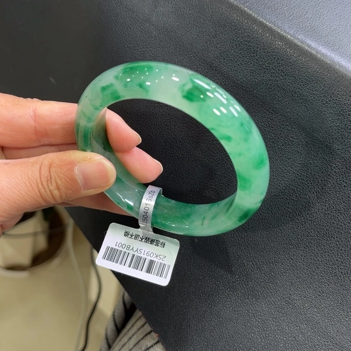 石英质玉（非洲翠）未镶嵌手镯➕小玥58