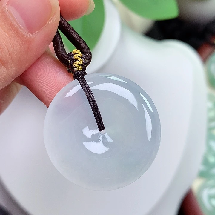 翡翠未镶嵌颈饰平安扣31.2x5.6mm