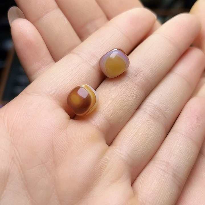 红****玛瑙/玉髓未镶嵌吊坠(不含链)