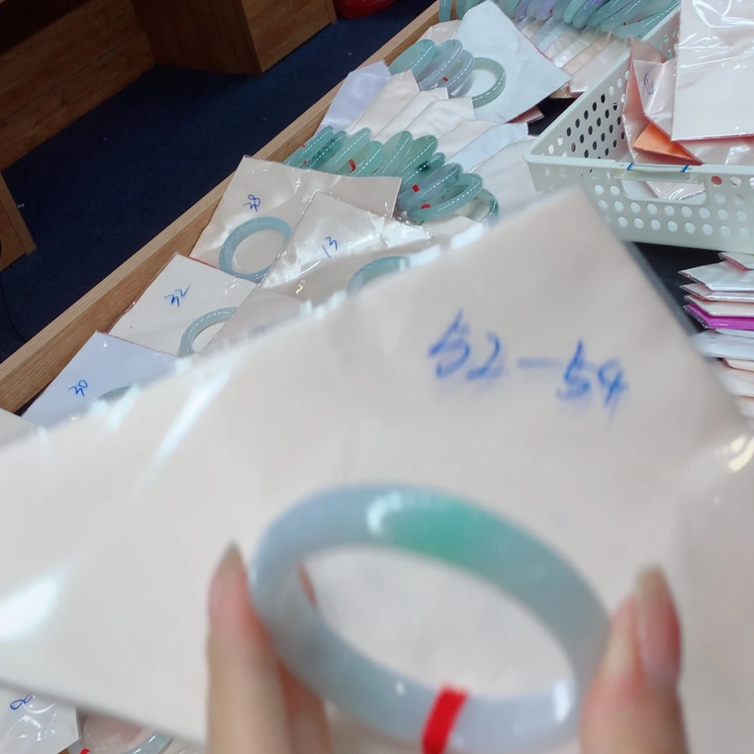 未镶嵌手镯翡翠买断