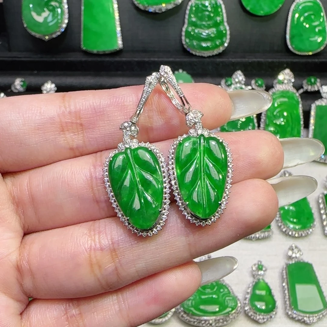 翡翠18K金镶嵌颈饰耳饰