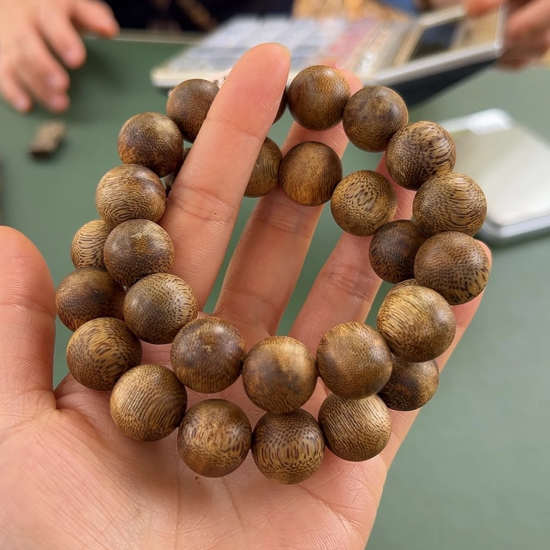 沉香手串白棋15克1.5多样性发一条