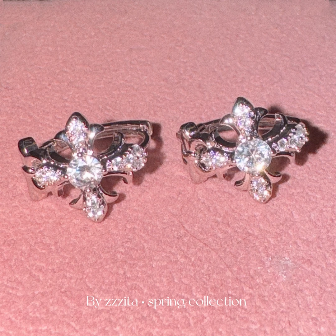 合金合成锆石耳饰 Kenny’s cross 荆棘之花～闪钻鸢尾花十字架耳环