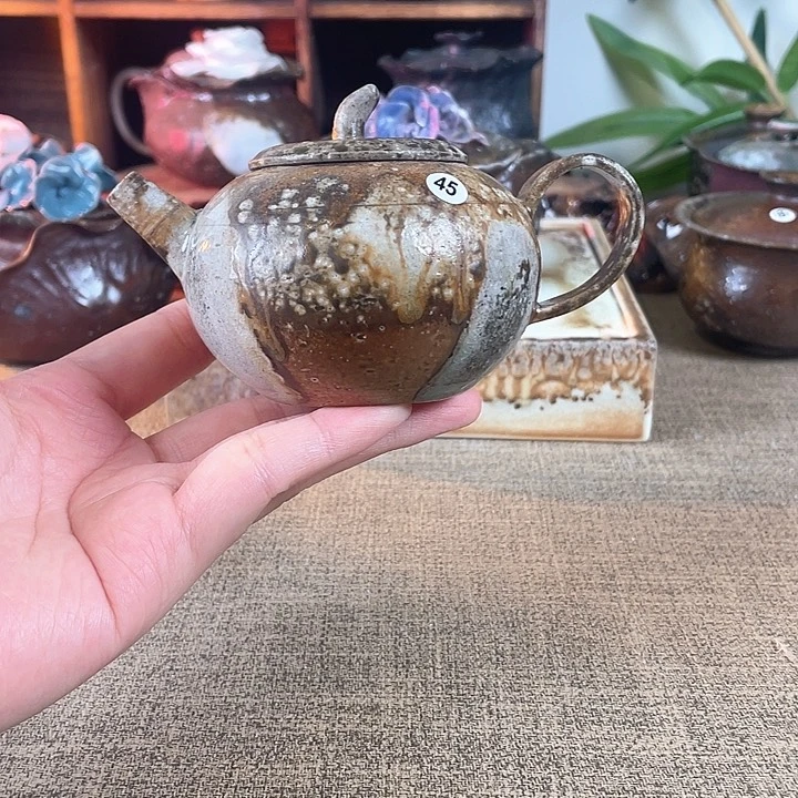 瓷片柴烧。   壶。    陶泥。6号