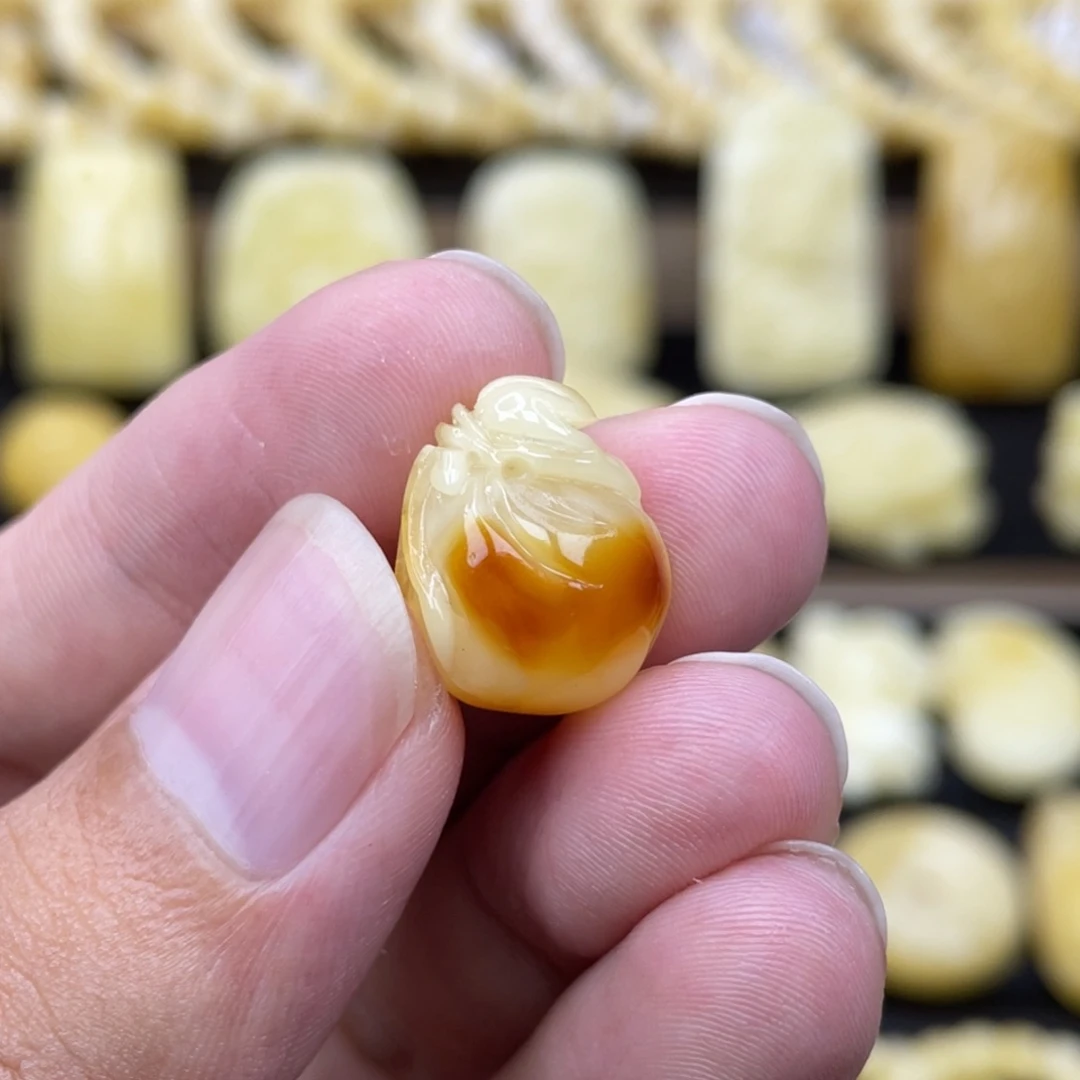 未镶嵌琥珀裸石琥珀蜜蜡