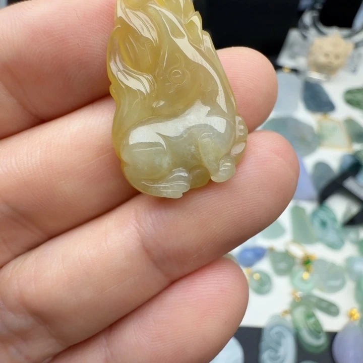 翡翠未镶嵌吊坠(不含链)