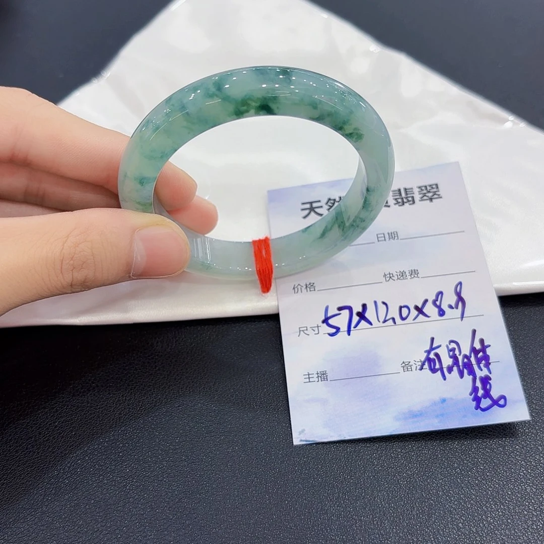 翡翠未镶嵌手镯翡翠手镯