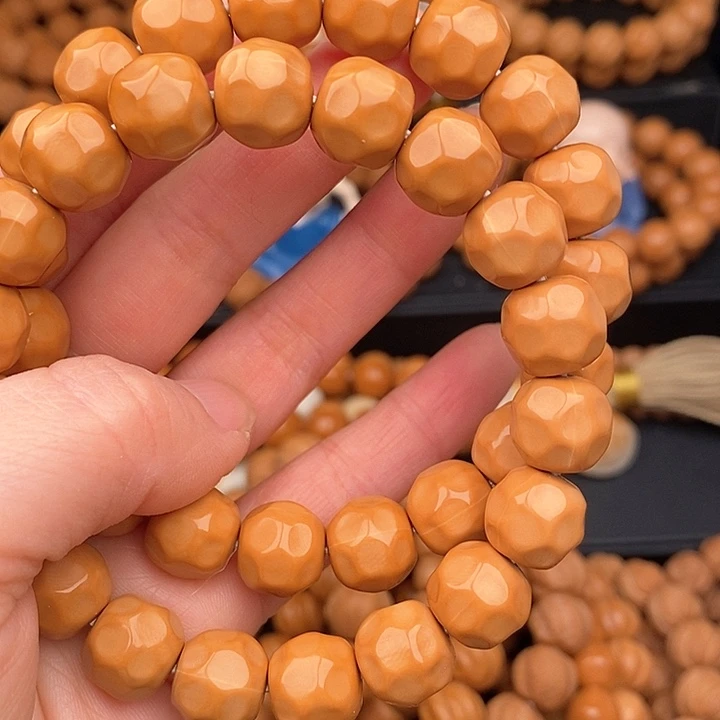 手串文玩核桃全品奶酪