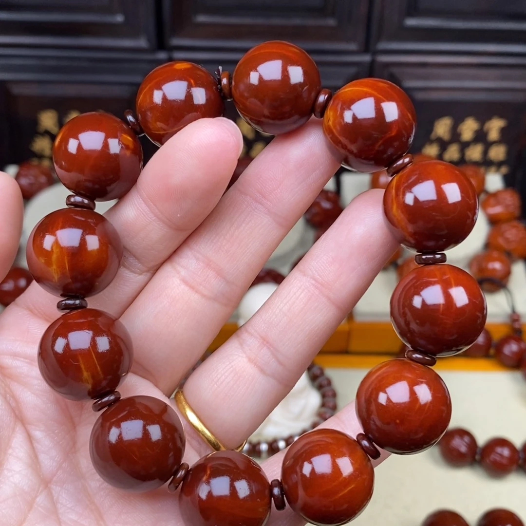 国***少橄榄核吊坠光珠18