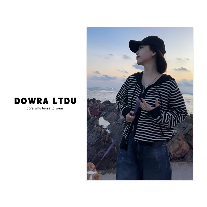 朵拉【经典再现】2025年秋季新款条纹连帽百搭毛衣外套1-8069