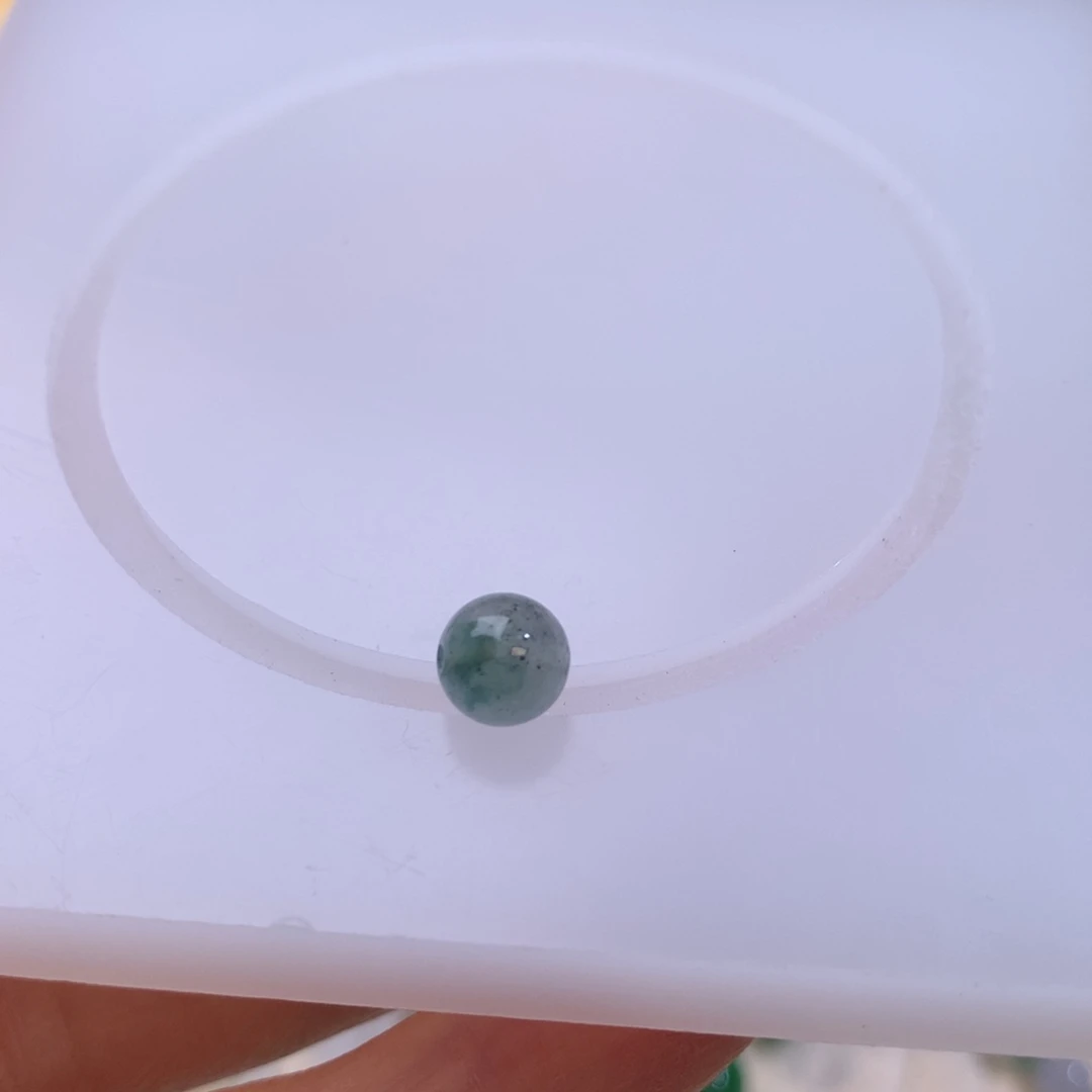 未镶嵌定制翡翠蓝晴飘绿花 洒乌鸡 卡6.6 特色珠珠