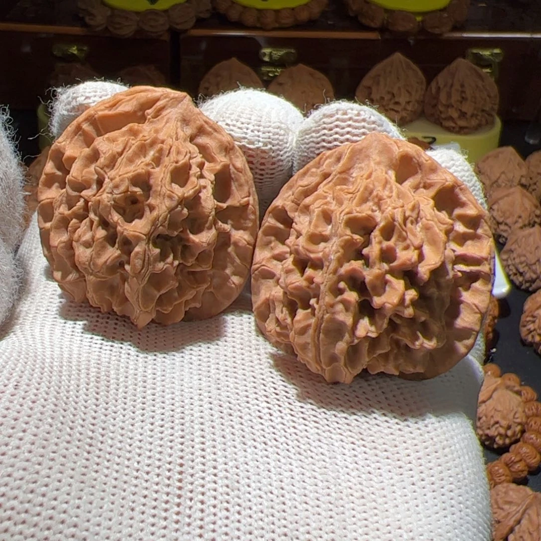 文玩核桃把件南****T铁胆