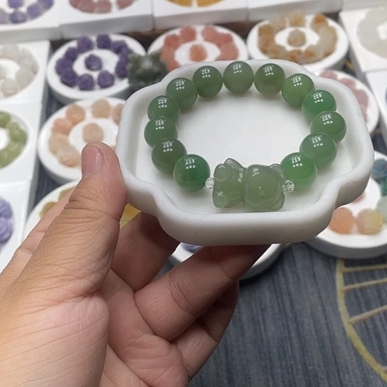 石英质玉（非洲翠）合金手串