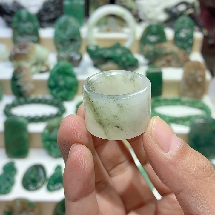 独山玉未镶嵌扳指内径20.4