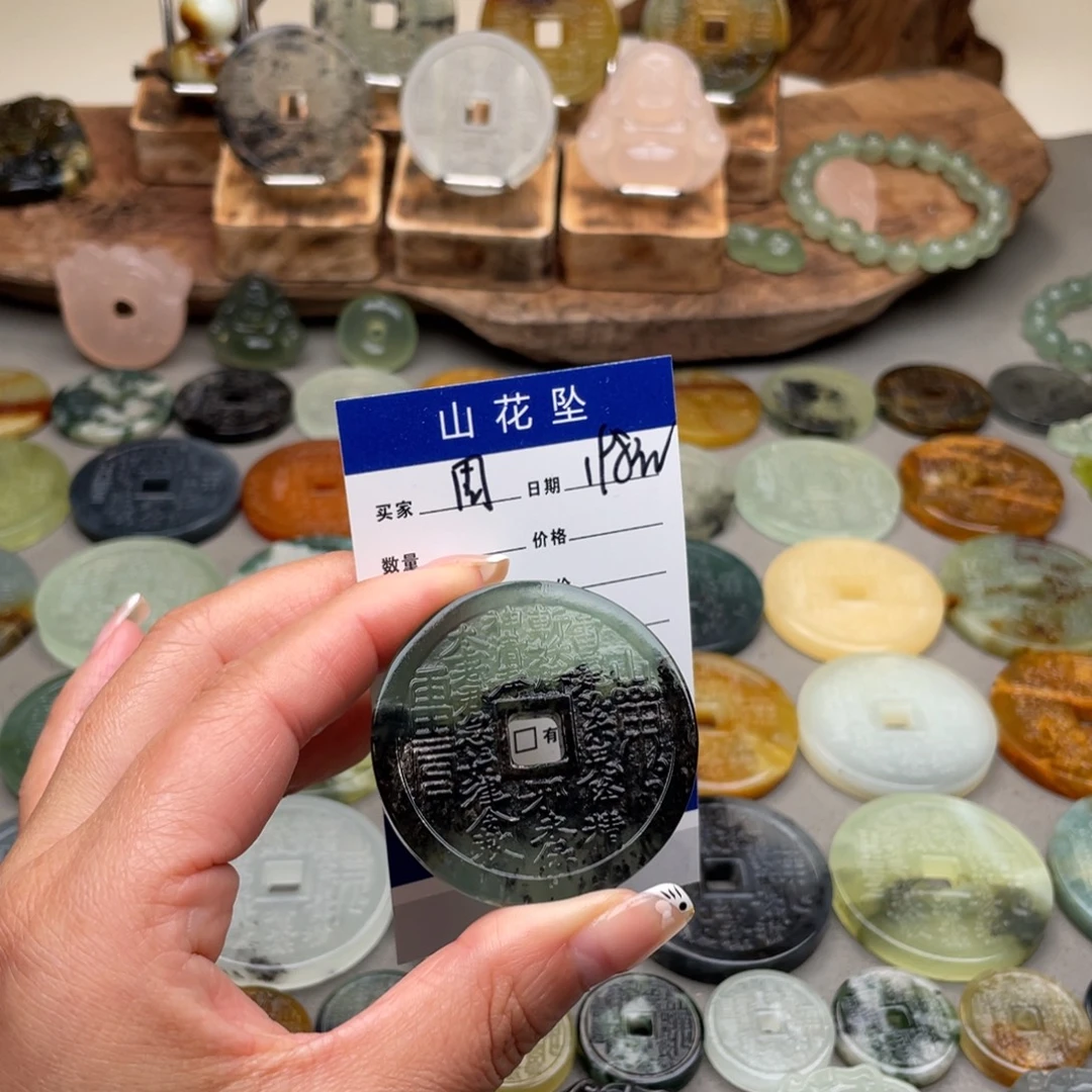 ****周蛇纹石玉未镶嵌颈饰