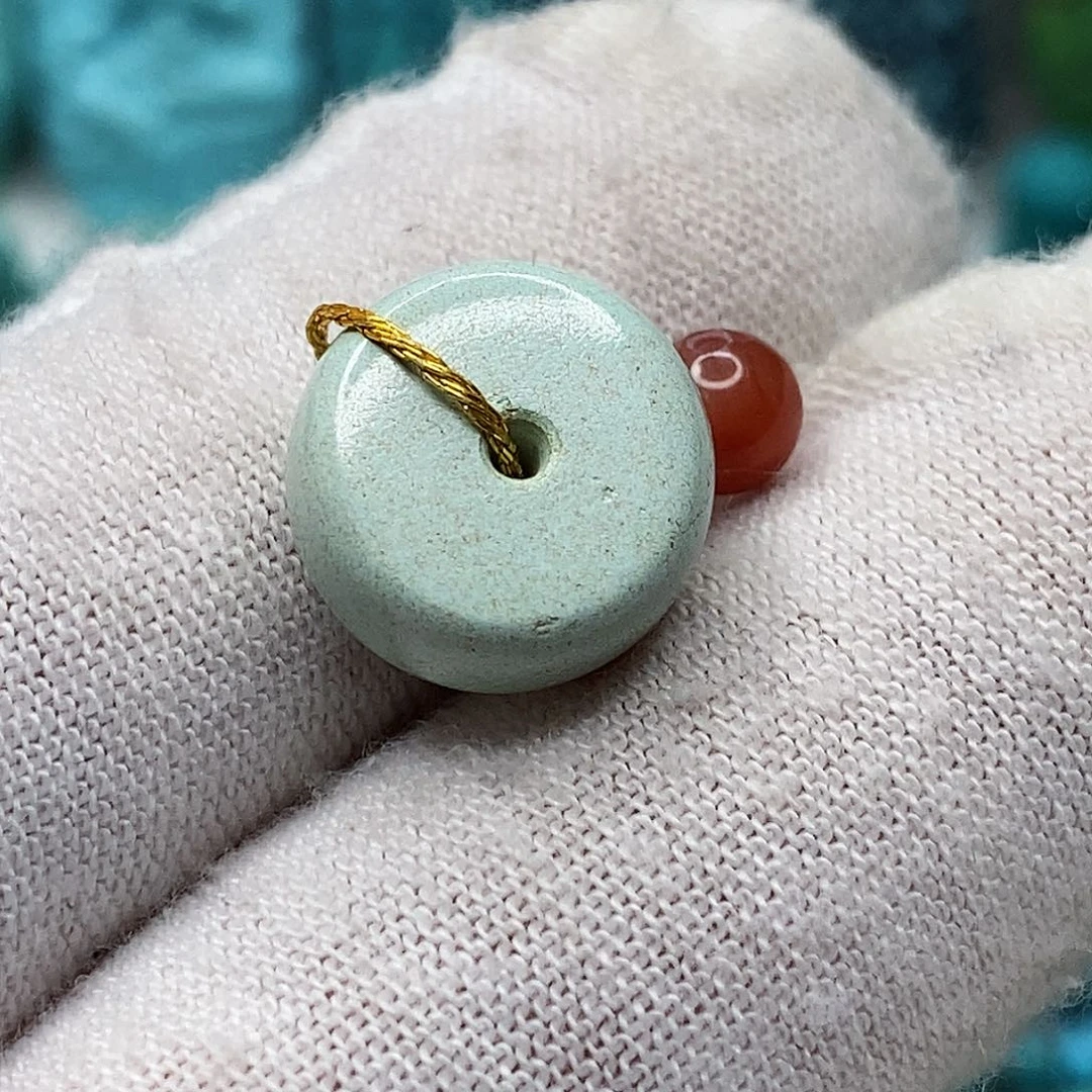 南红玛瑙未镶嵌珠宝奇石
