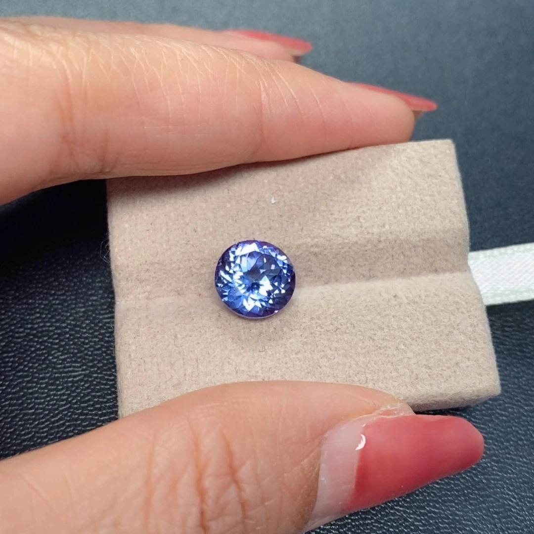 坦桑石裸石未镶嵌3.56克拉