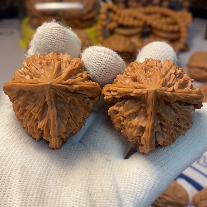 吊坠文玩核桃41大花正丁三棱