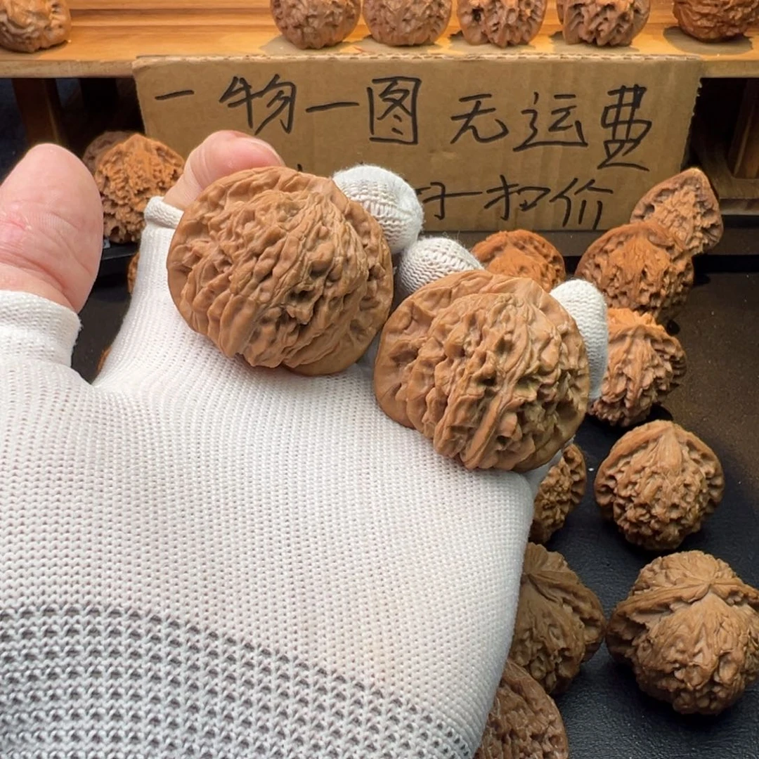 *****文玩核桃吊坠四座楼