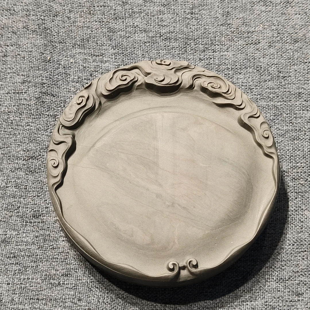 甘肃洮砚，西江双色祥云圆砚，尺寸11.4*11.4*2.5厘米