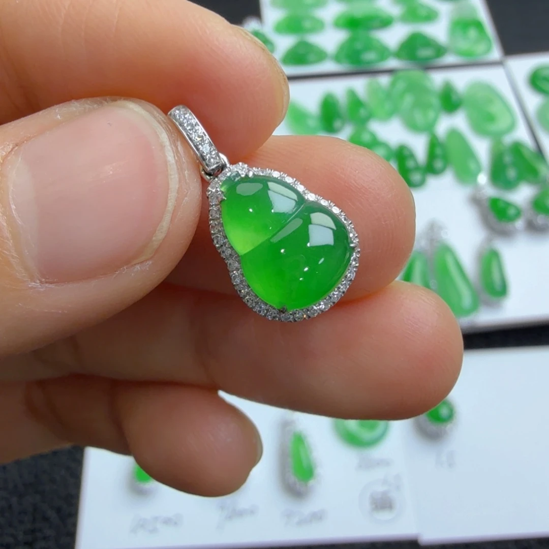 颈饰未镶嵌翡翠葫芦