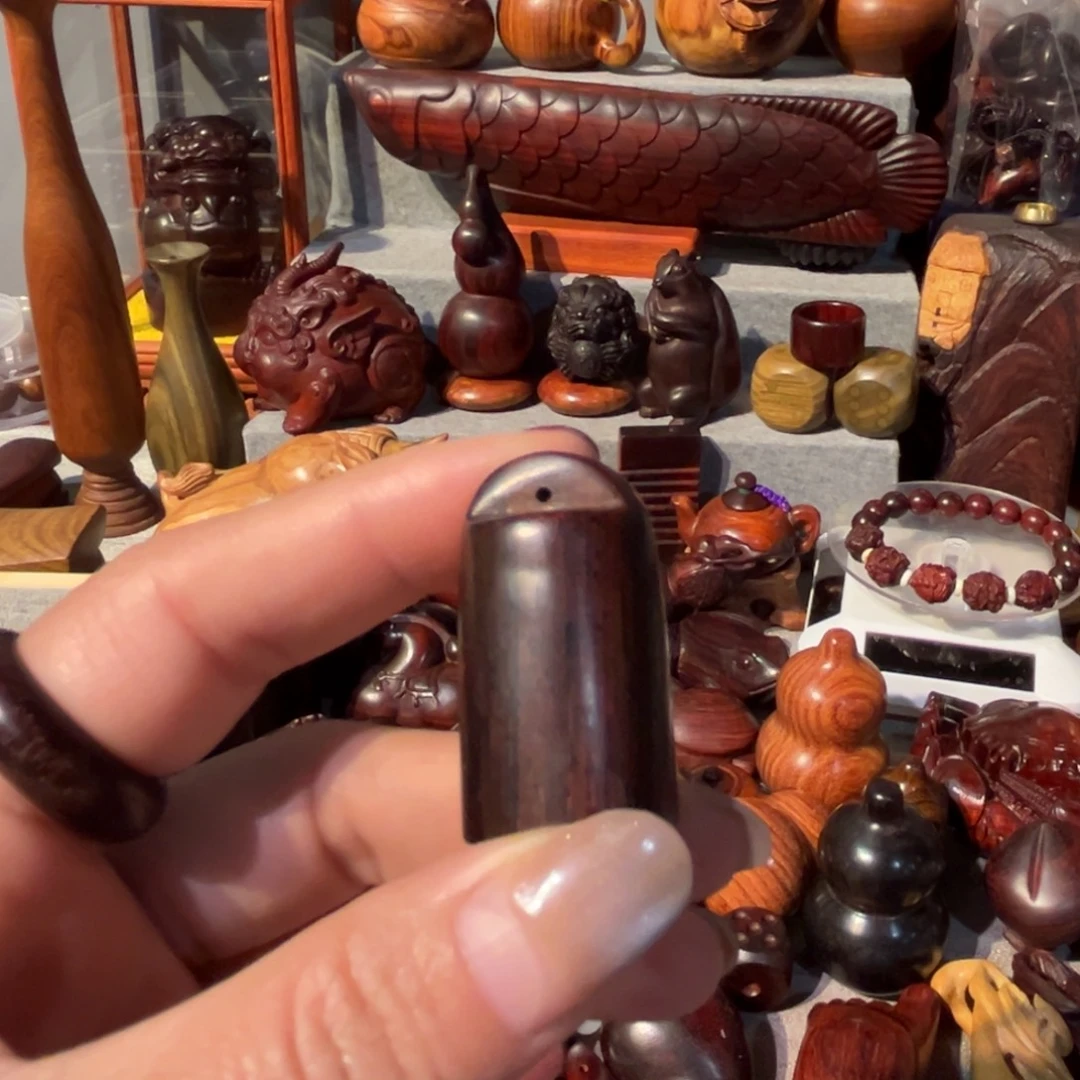 吉***祥微凹黄檀（南美大红酸枝）