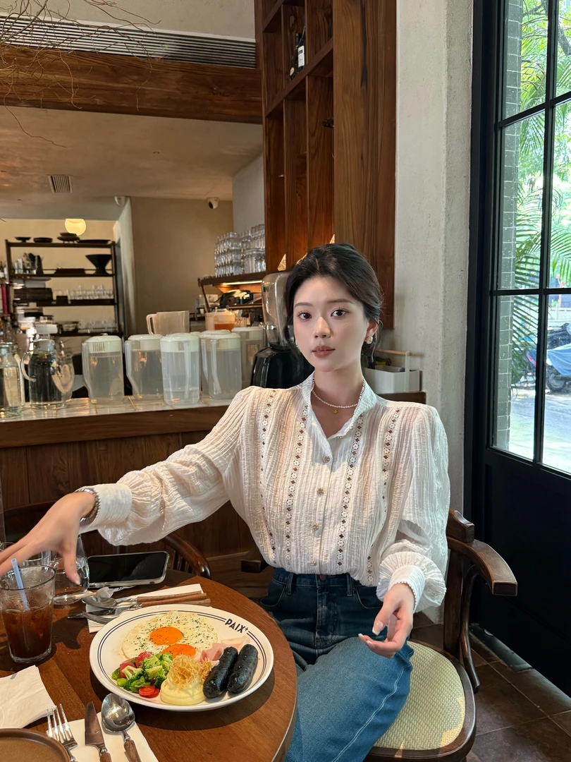 【云纱双镜】法式复古镂空白色衬衣女气质千金感长袖小众衬衫上衣秋