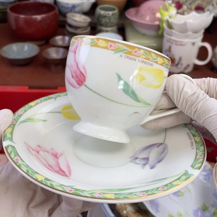 他家瓷器真美…开播了