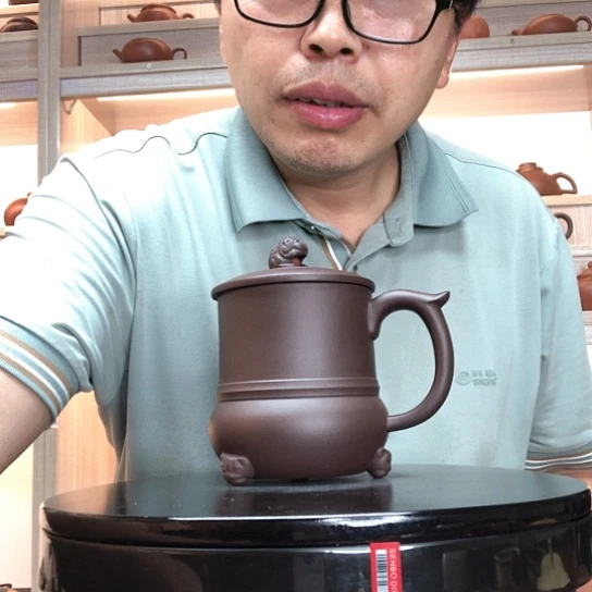 莊****茶杯紫泥三足金蟾容量400