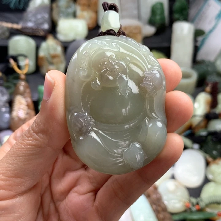 和田玉未镶嵌颈饰