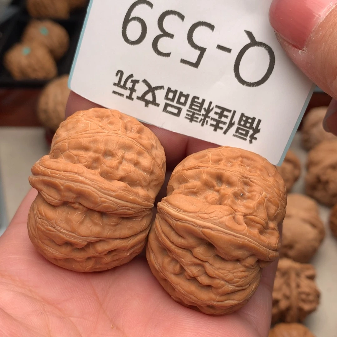 文玩核桃把件42元宝………..