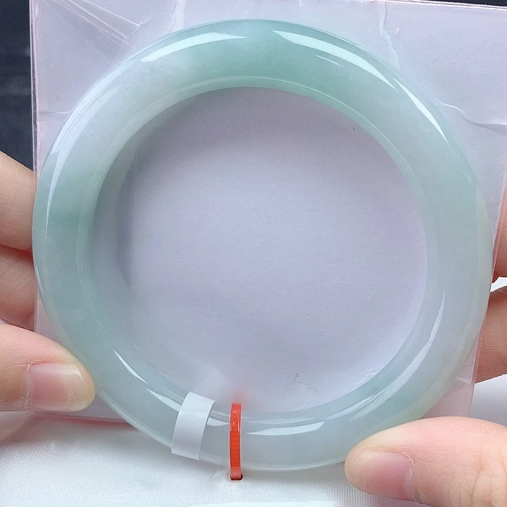 翡翠未镶嵌手镯58圈