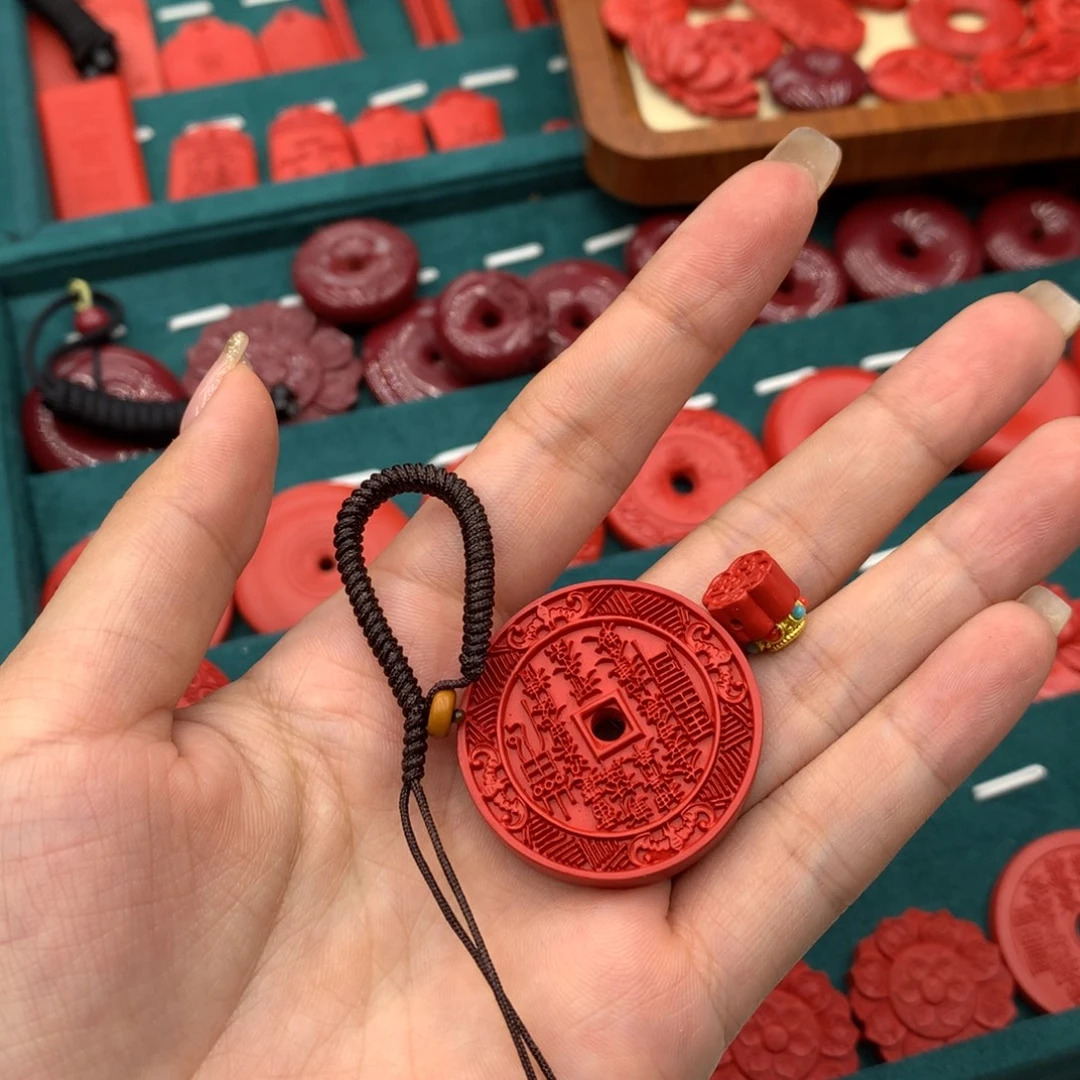 天然辰砂红砂花钱钥匙扣