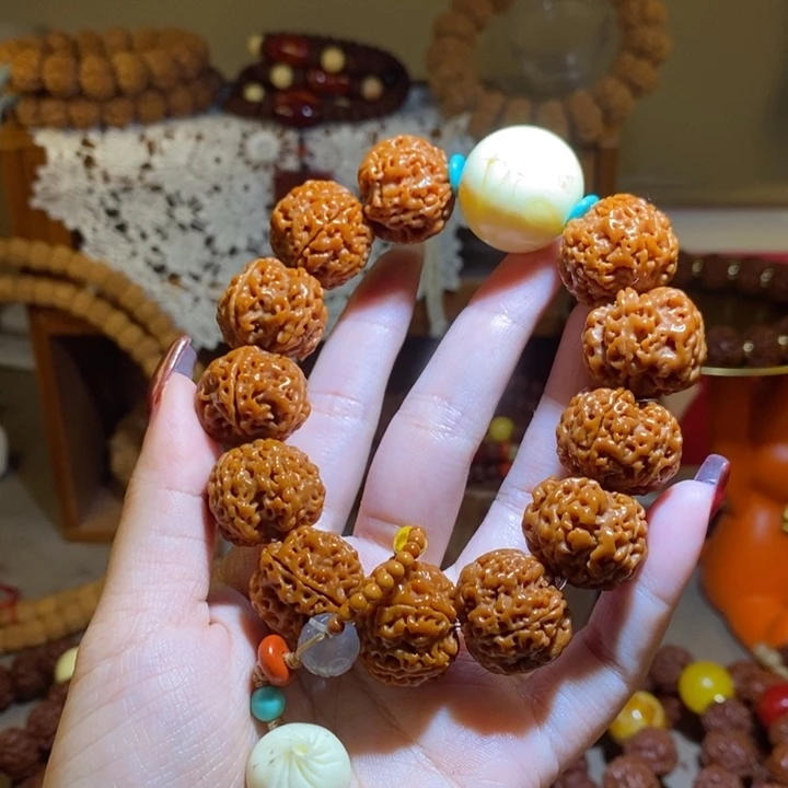 金刚菩提手串225半玉华白珠➕肉包一物