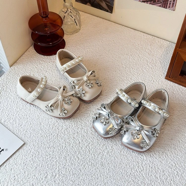 女童水钻皮鞋2025新款软底蝴蝶结单鞋水晶鞋子女孩洋气公主鞋A572