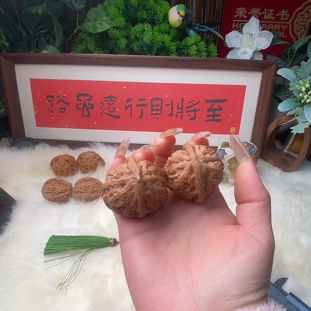 闲***恰文玩核桃把件883核桃……