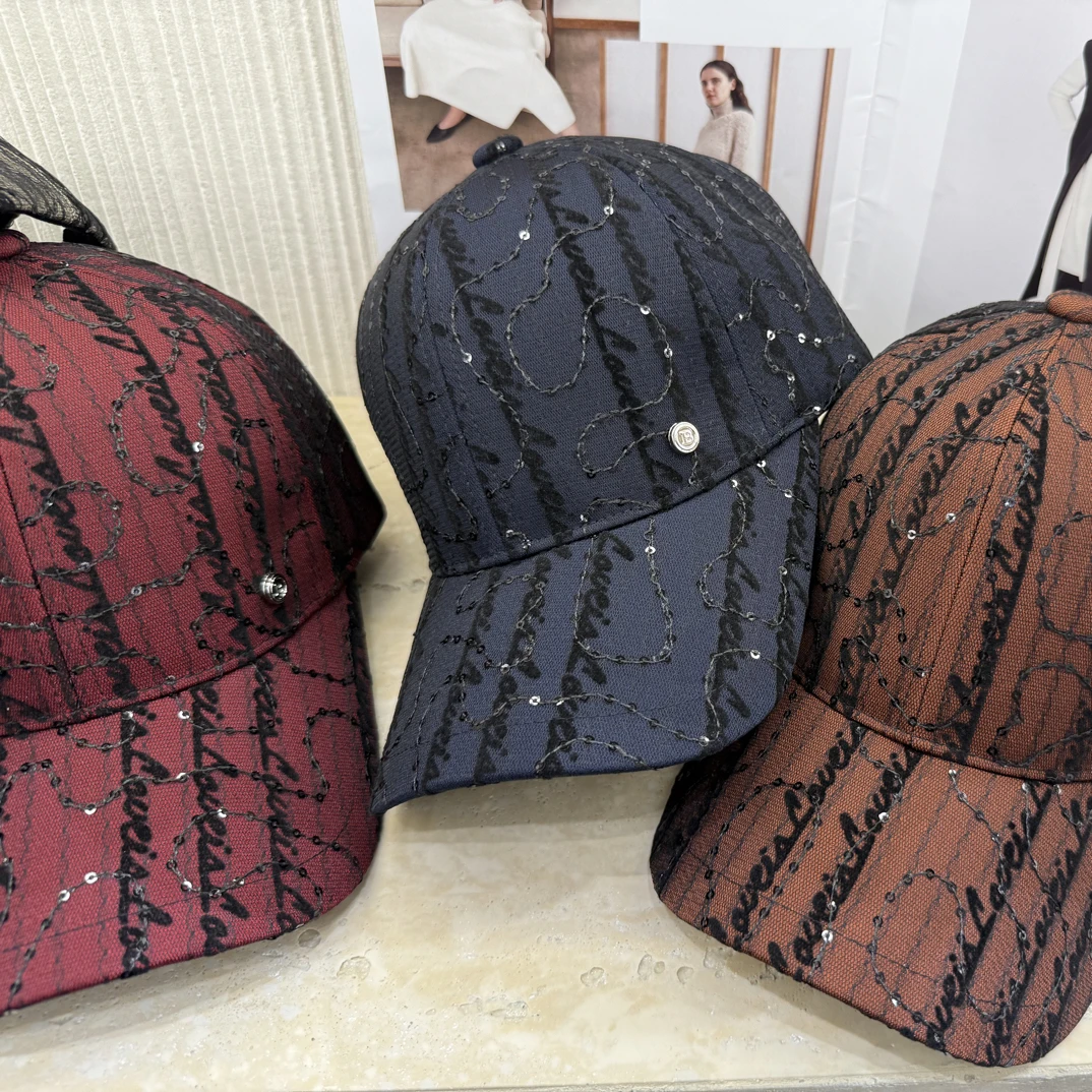 QLX.新款棒球帽网红帽子鸭舌帽韩版百搭亮片字母休闲遮阳防晒帽女