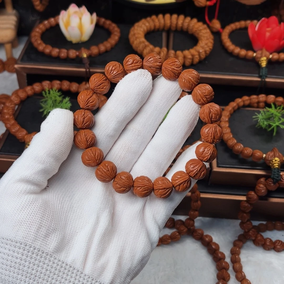 吊坠桃核13玉龙脊手串