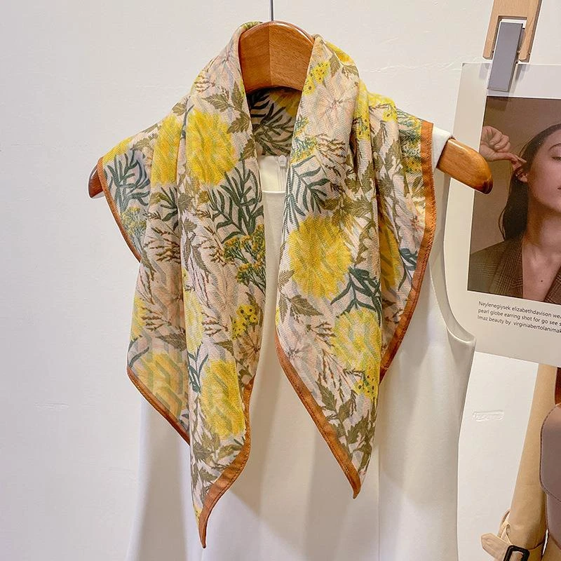 秋笠2024秋冬新款亲肤围巾双面色丝绒棉65方巾手感文艺百搭丝巾